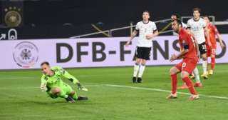 منتخب ألمانيا يسقط أمام مقدونيا بهدفين في تصفيات كاس العالم.. فيديو