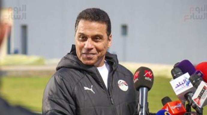 البدرى يطمئن على تريزيجيه.. واللاعب يخضع لأشعة على الركبة غدا