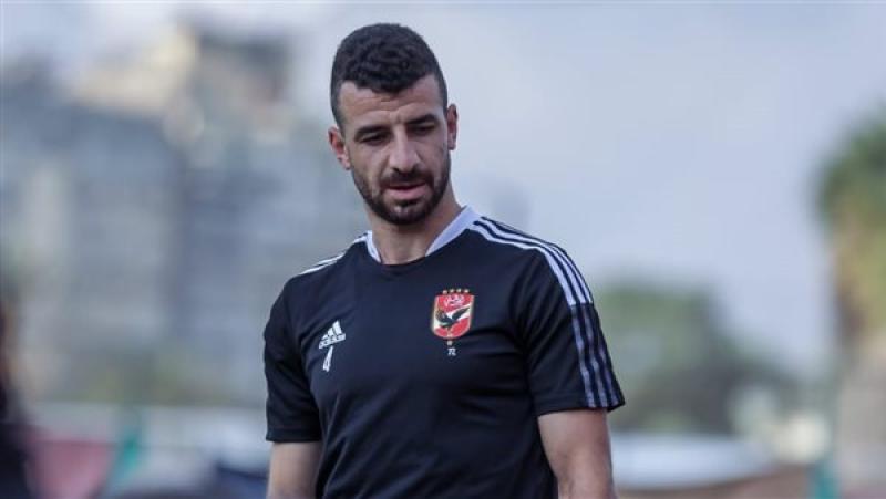 محمود متولي مدافع الأهلي،فيتو