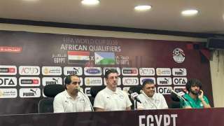 فيتوريا: معجب بمستوى شيكابالا والسعيد وهدفي خفض معدل الأعمار في المنتخب