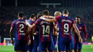 برشلونة في اختبار صعب أمام نابولي في ذهاب ثمن نهائي دوري أبطال أوروبا