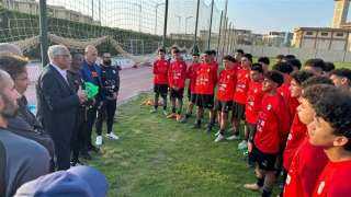 3 مسئولين من اتحاد الكرة يرافقون بعثة منتخب الناشئين فى الجزائر