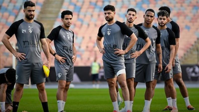 لاعبو الزمالك في التدريب الأخير أمس