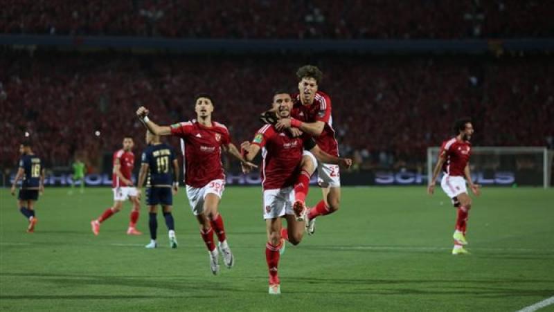 ربيعة يحتفل بالهدف الأول