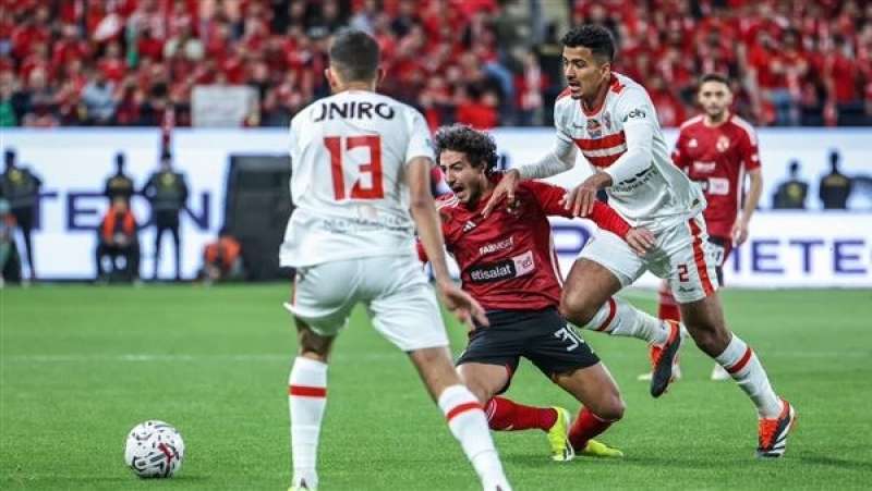 الزمالك مهدد بفقدان 13 لاعبا أمام الأهلي في القمة