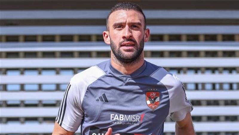 عمر كمال عبدالواحد لاعب الأهلي