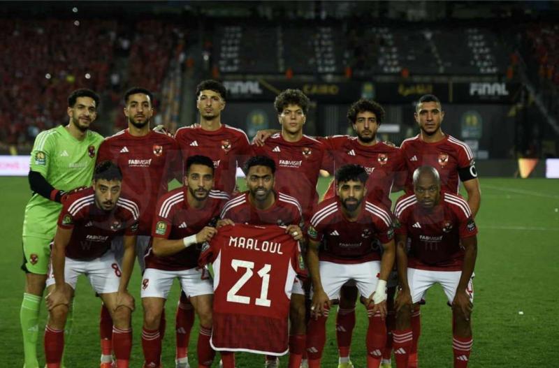 لاعبو الأهلي
