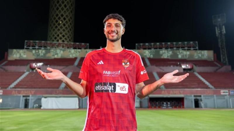 وسام أبوعلي مهاجم الأهلي