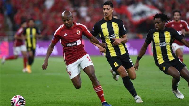 بيرسي تاو لاعب الأهلي